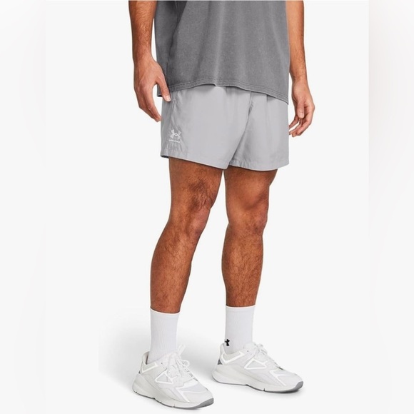 Men's Under Armour Icon Volley Shorts - XL - Picture 3 of 12